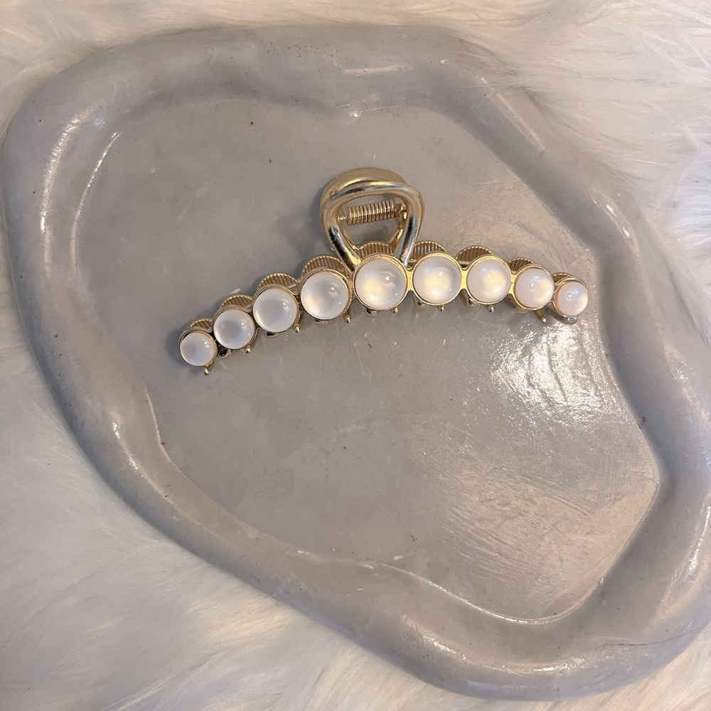 RoseGold with Pearl hair clips